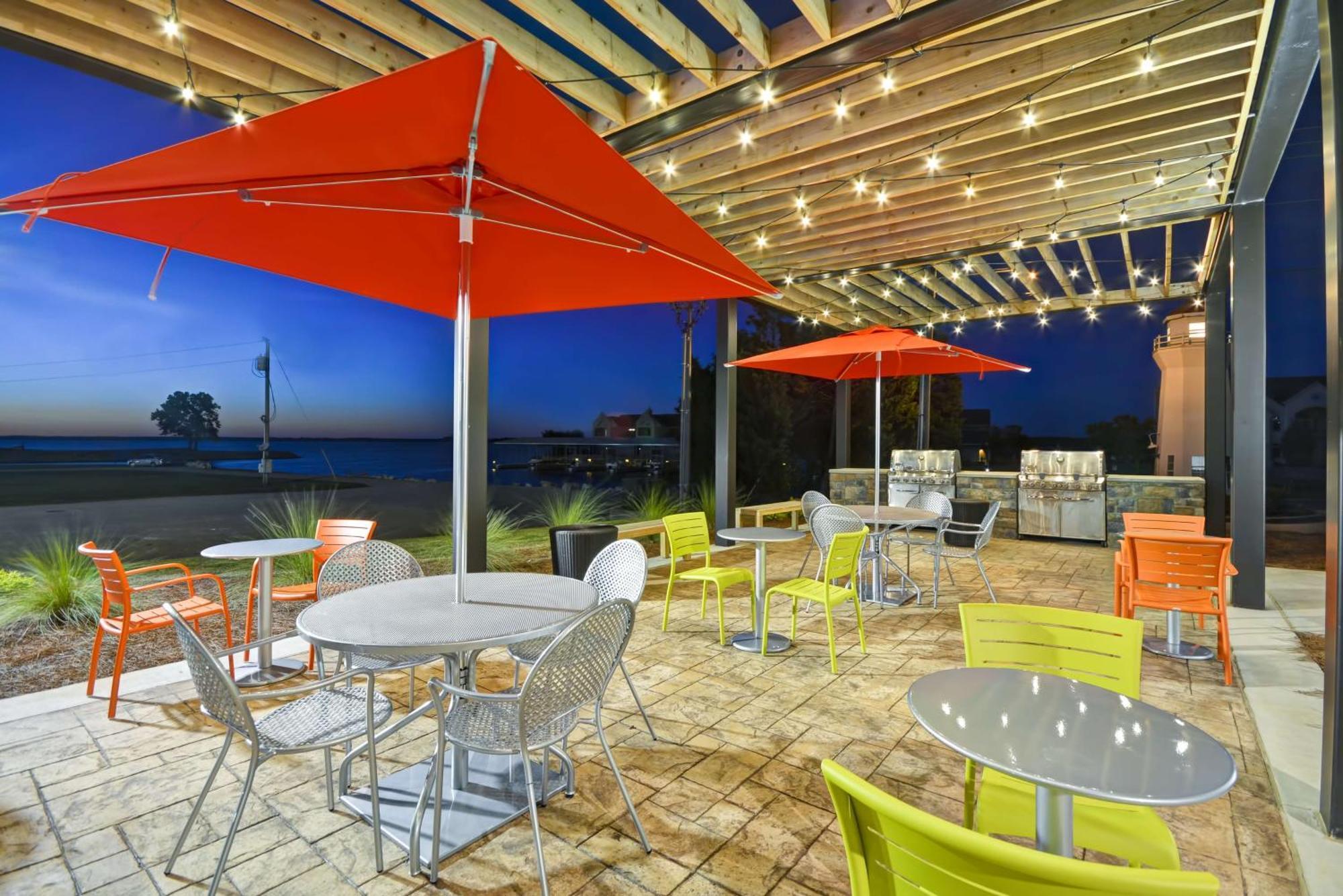 Home2 Suites By Hilton Decatur Ingalls Harbor Exterior photo
